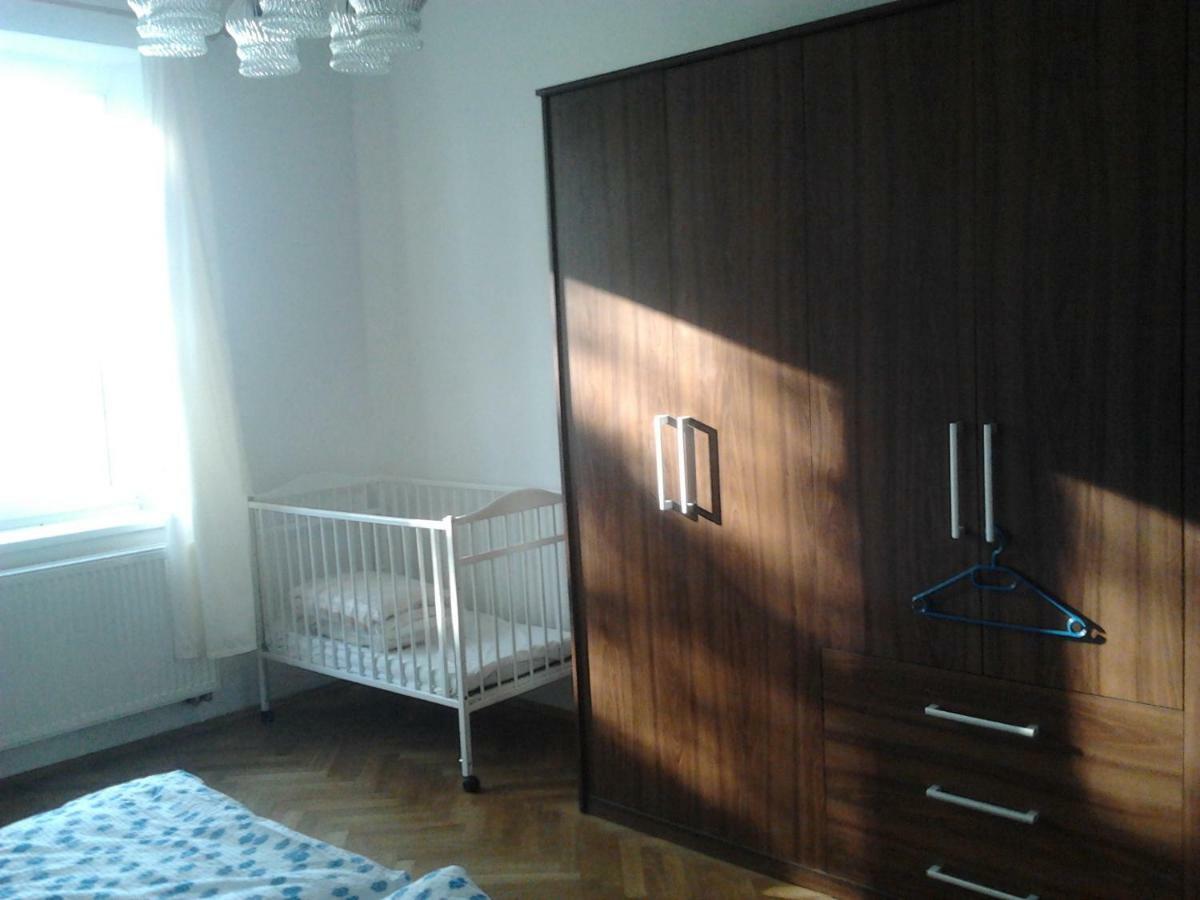 Apartman Ella - Tabor -Cz - U Stadionu Miru 1735 ภายนอก รูปภาพ